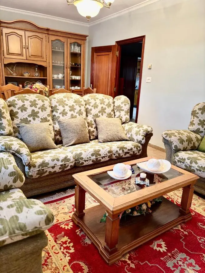 Salón con sofás